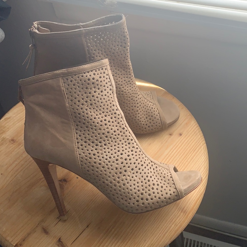 Stuart Weitzman Peep Toe booties